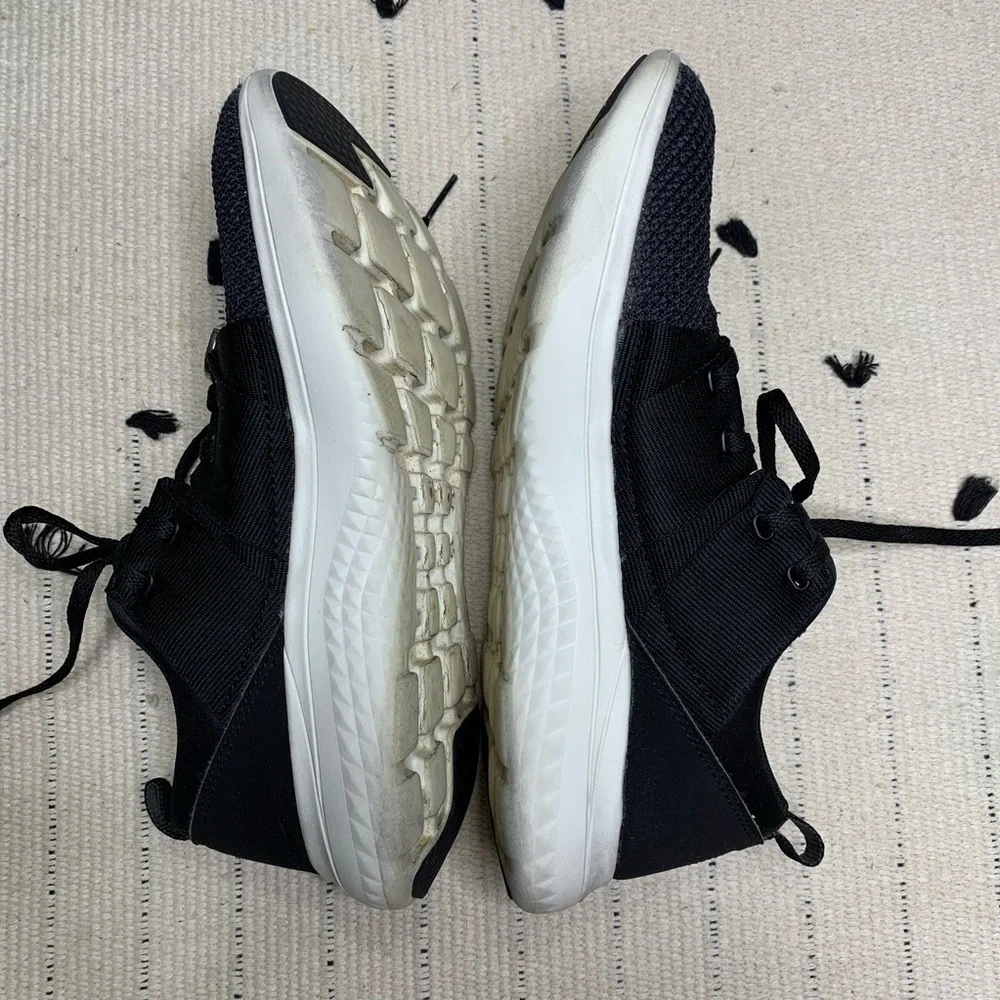 Reebok Black Astroride black Athletic Sneakers - Picture 6 of 10